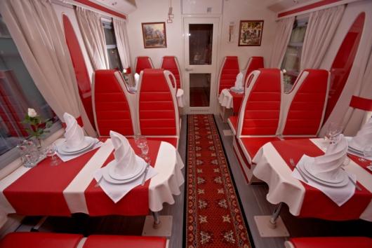 Train Paris Moscou - Restaurant.jpg